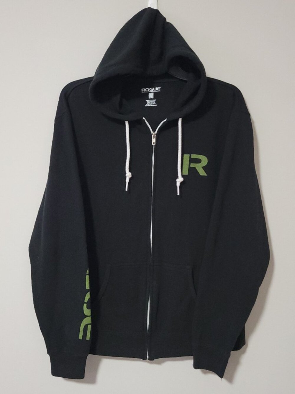 Rogue Fitness Full Zip Hoodie Mens M Black Solid Spellout Logo Gym Crossfit
